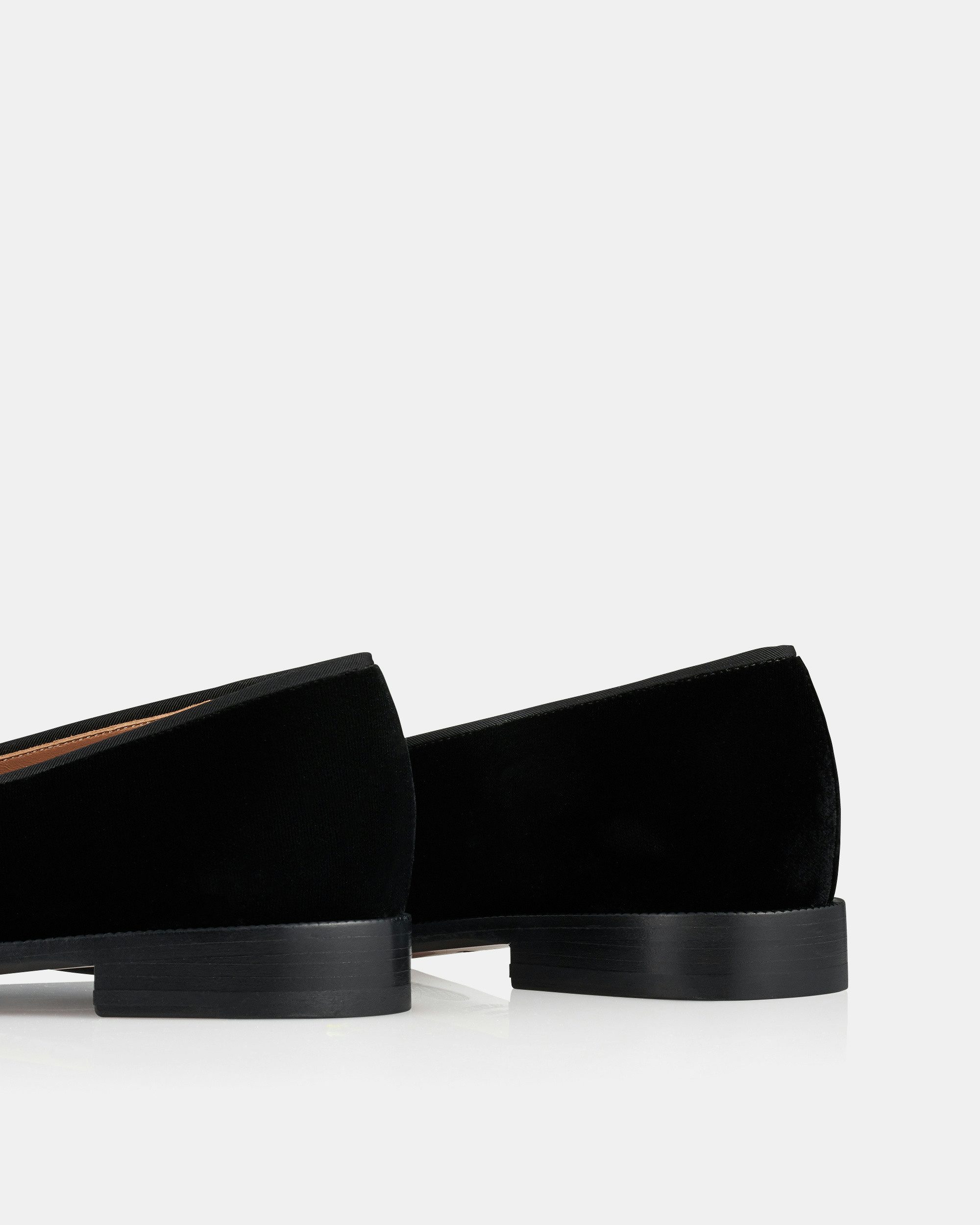 mocaページ Martin Mocassin BLACK Aquazzura@ Official